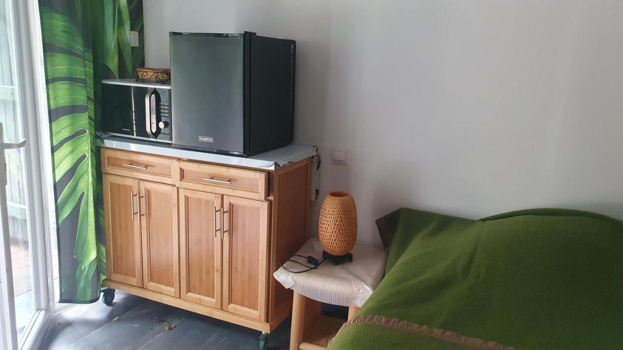 פייאנס Le Donjon Des Combes Et Son Spa מראה חיצוני תמונה